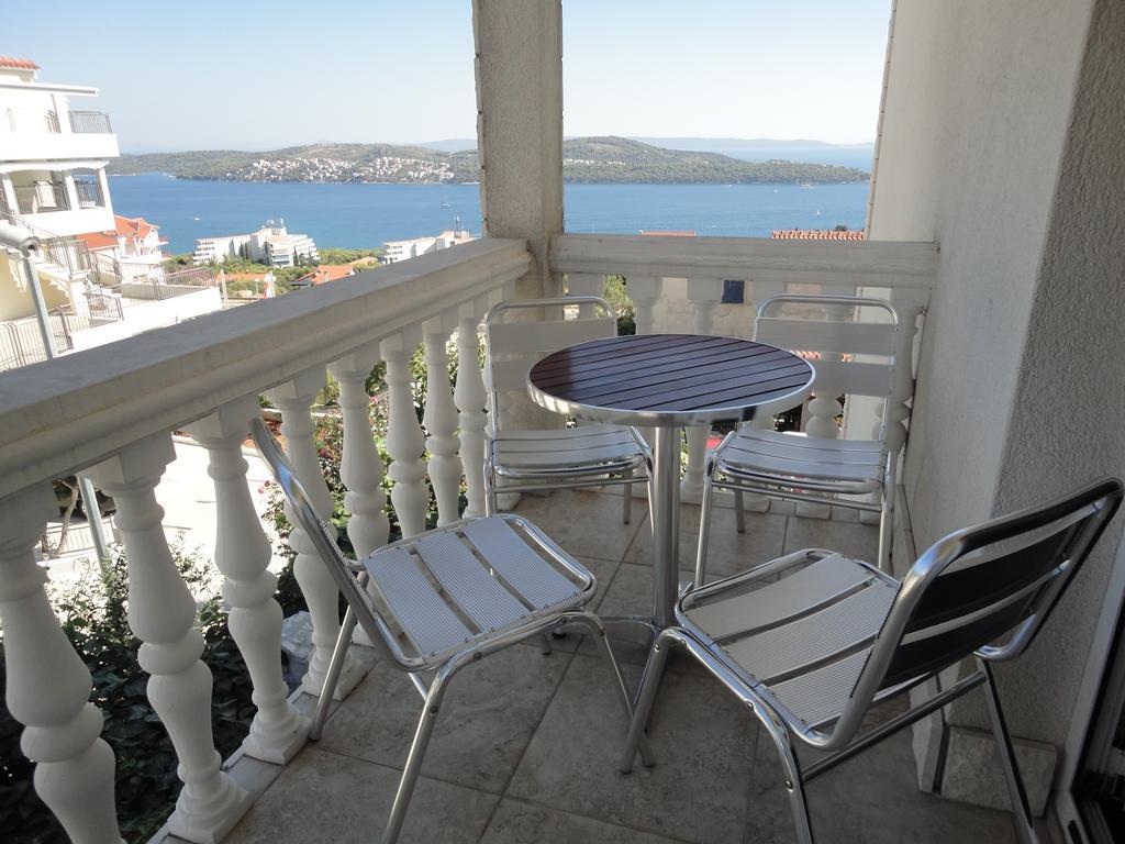 Apartments Ilak Trogir Habitación foto